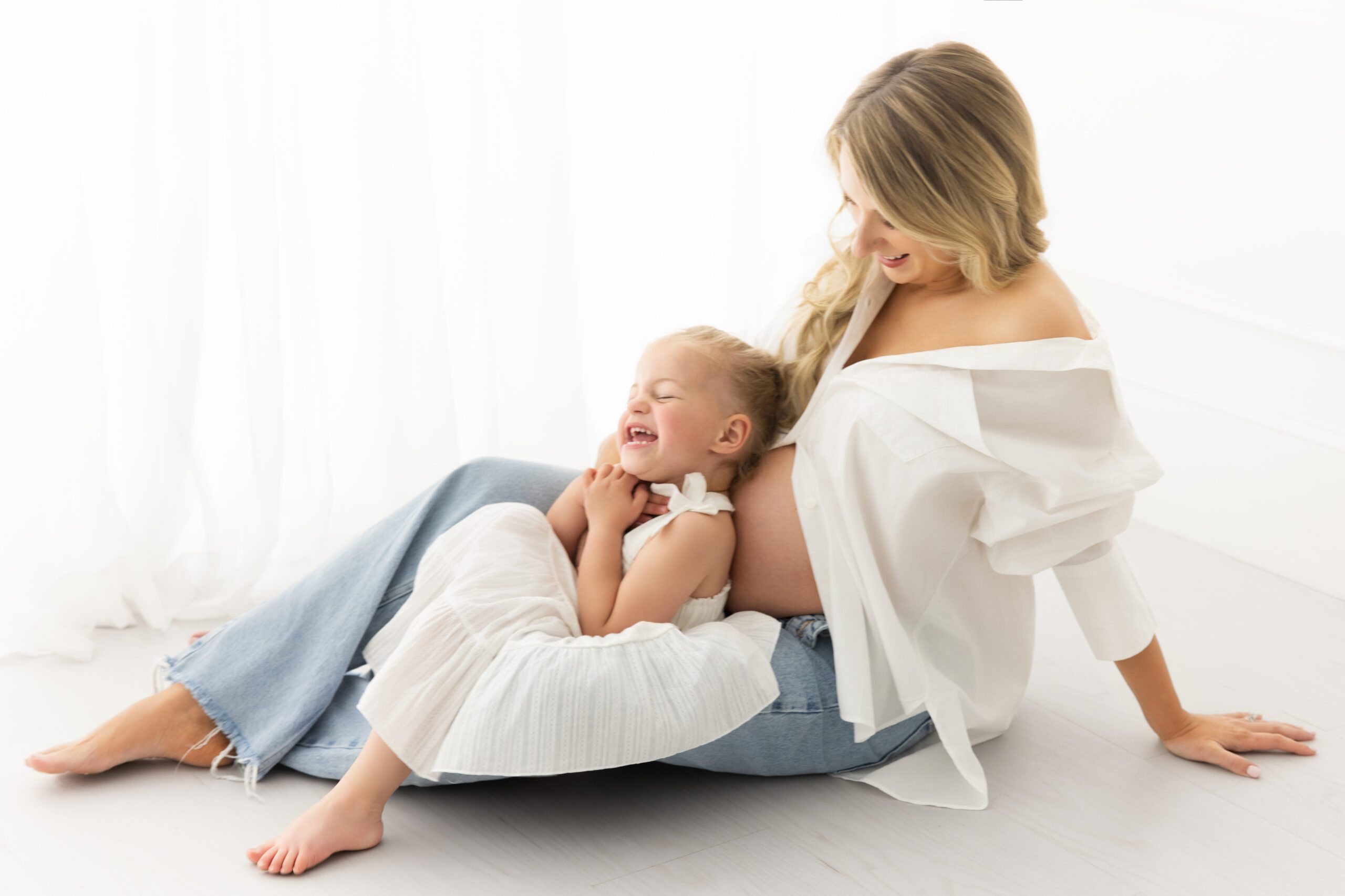 studio maternity photographer CT